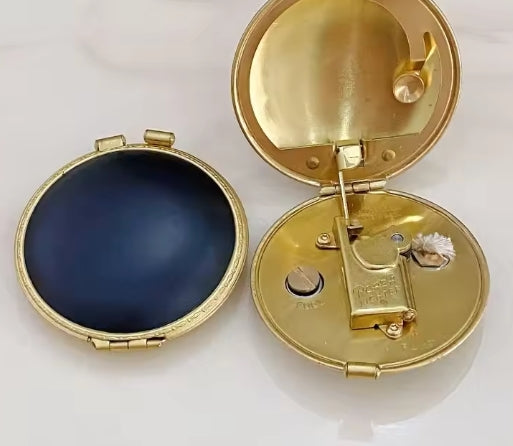 Ultra-thin Portable Compact Powder Cake-shaped